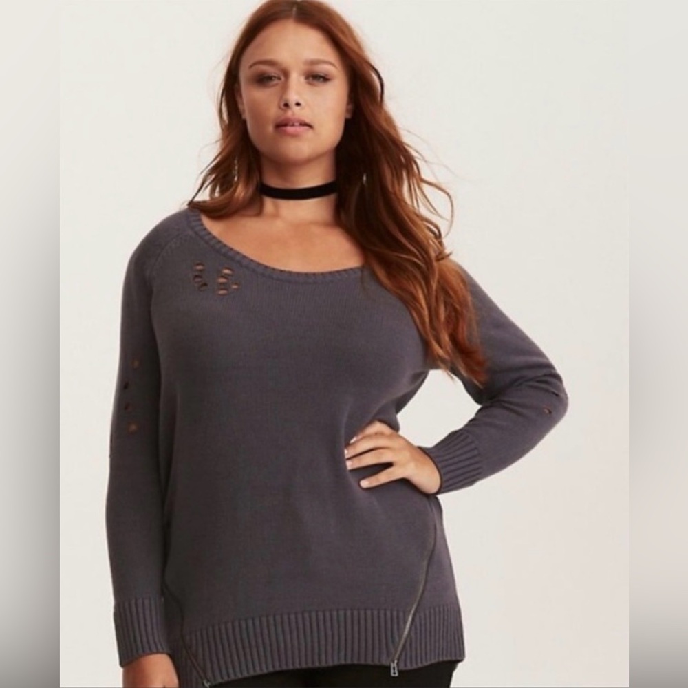 Torrid Gray Distressed Knit Sweater Wide Neck Zipper Detail Plus Size 2 2X